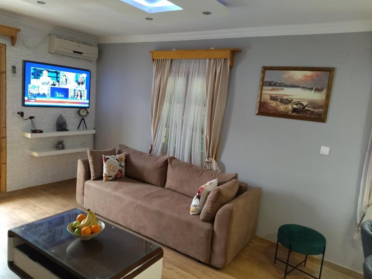 Apartment Ksenija Котор Екстер'єр фото