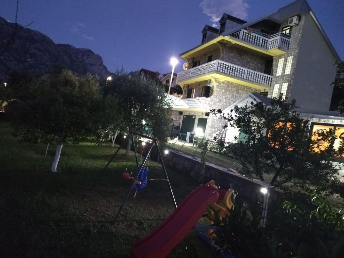 Apartment Ksenija Котор Екстер'єр фото