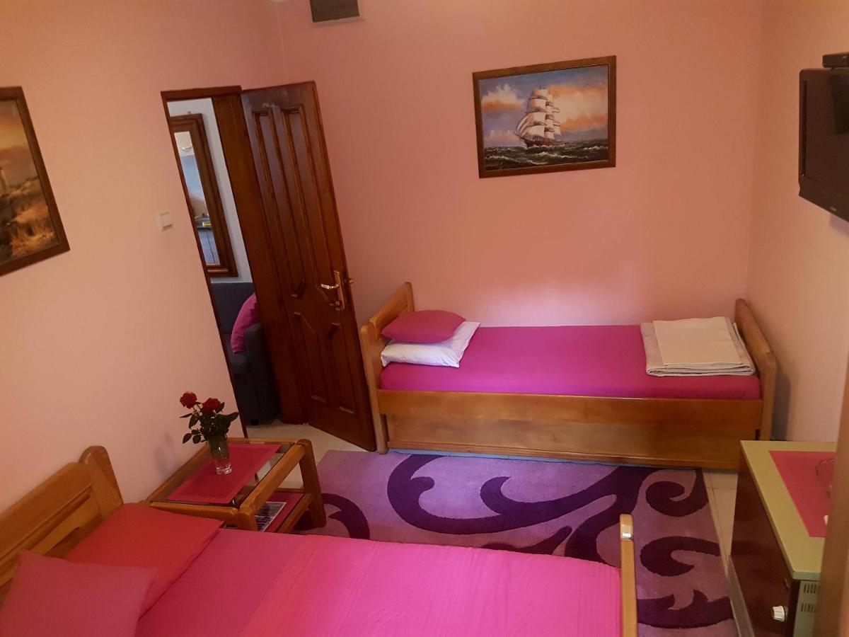 Apartment Ksenija Котор Номер фото